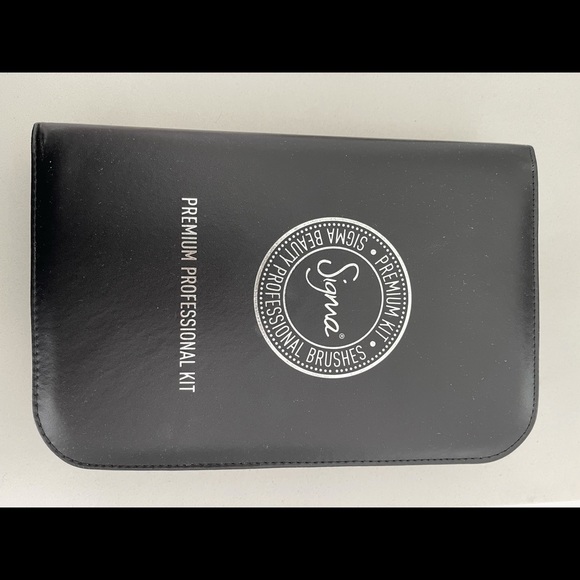 Brand New Sigma Beauty Premium Brush Kit - Picture 2 of 4